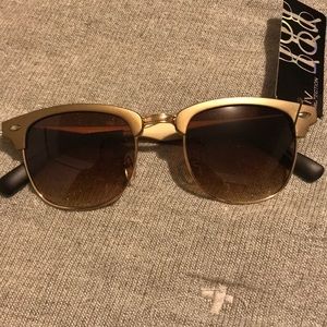 Fun Fashion sunglasses